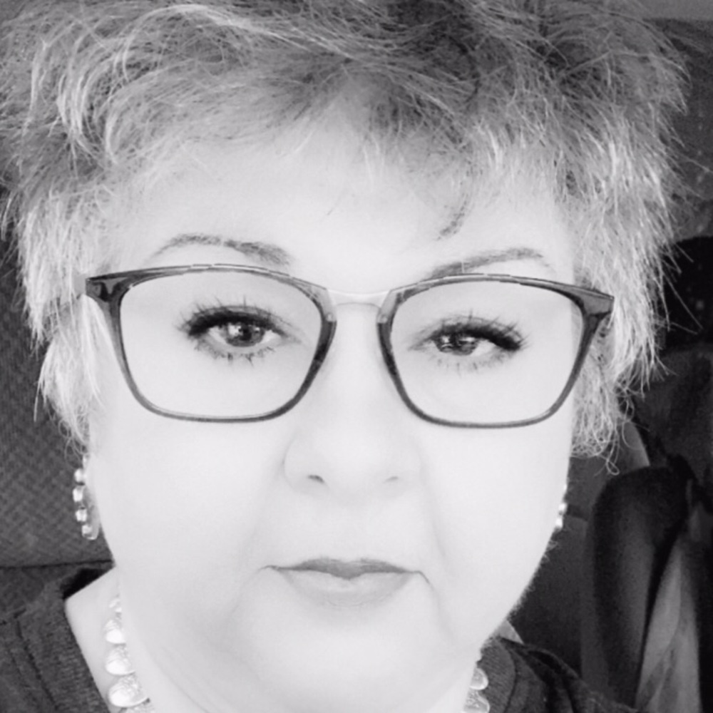 Meet your Posher, Tina